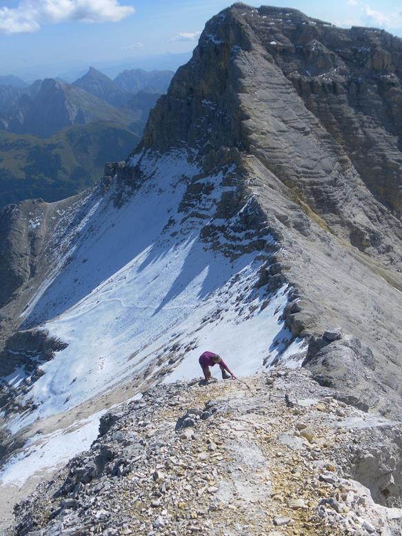 Foto: Wolfgang Lauschensky / Wandertour / Birkkarspitze 2749m und Ödkarspitzen über Brendelsteig / Ostgratabstieg der Östlichen Ödkarspitze, dahinter die Birkkarspitze / 20.09.2021 21:41:46
