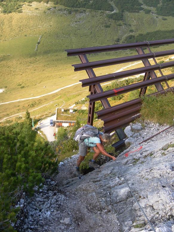 Foto: Wolfgang Lauschensky / Wandertour / Birkkarspitze 2749m und Ödkarspitzen über Brendelsteig / kurzer Klettersteig zum Karwendelhaus hinab / 20.09.2021 21:40:41