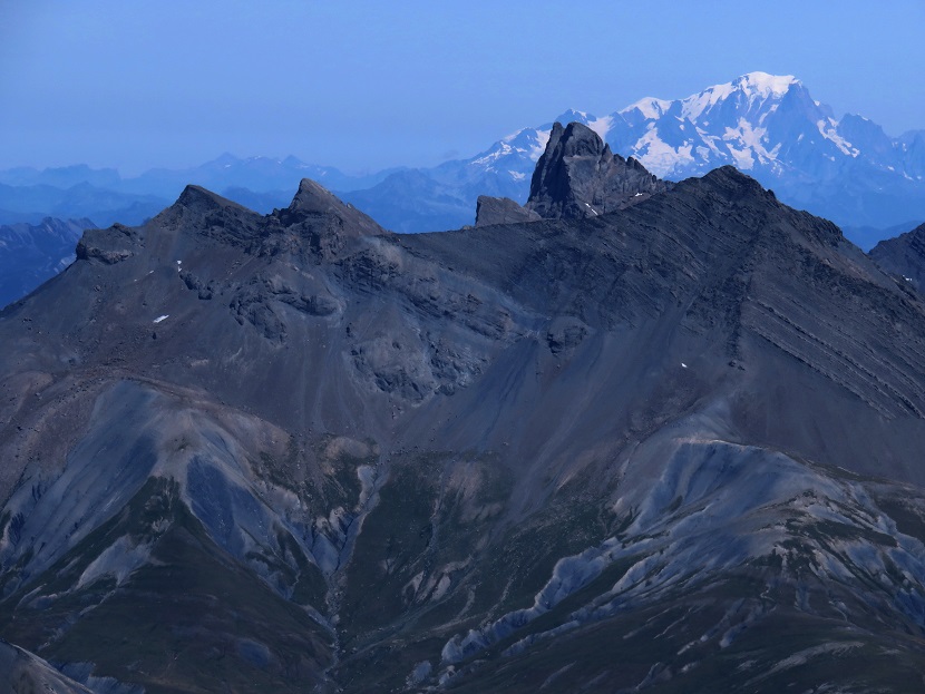 Foto: Andreas Koller / Wandertour / Gletscherstudien am Dome de la Lauze (3559m) / Blick zum Montblanc (4808m) / 17.10.2021 01:23:51