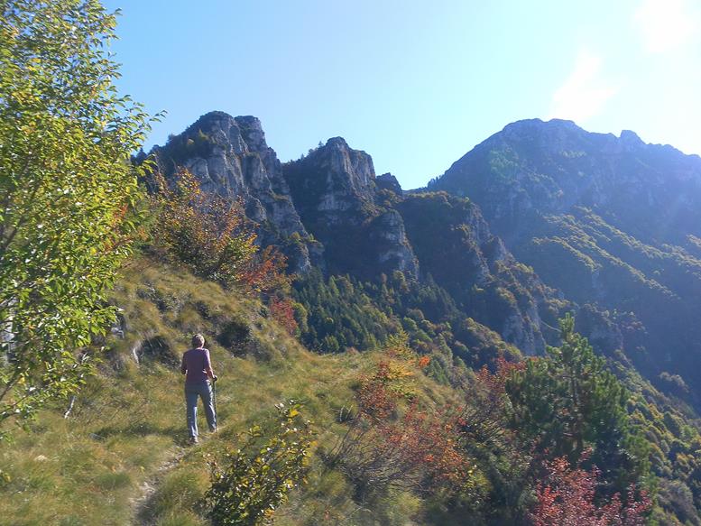 Foto: Wolfgang Lauschensky / Wandertour / Cima Levante 2019m Überschreitung / unter den Kammfelsen / 19.10.2021 17:03:06
