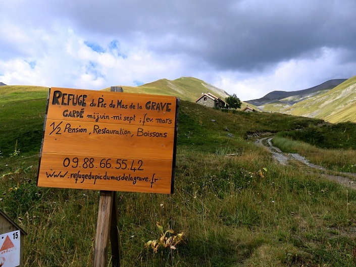 Foto: Andreas Koller / Wandertour / Pic du Mas de la Grave (3021m) / Beim Refuge du Pic du Mas de la Grave / 22.04.2022 22:21:30