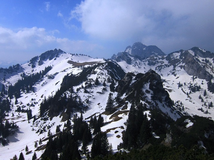 Foto: Andreas Koller / Schneeschuhtour / Zwei Schneeschuh-Gipfel im Wendelstein (1720m) / 28.04.2022 23:35:12