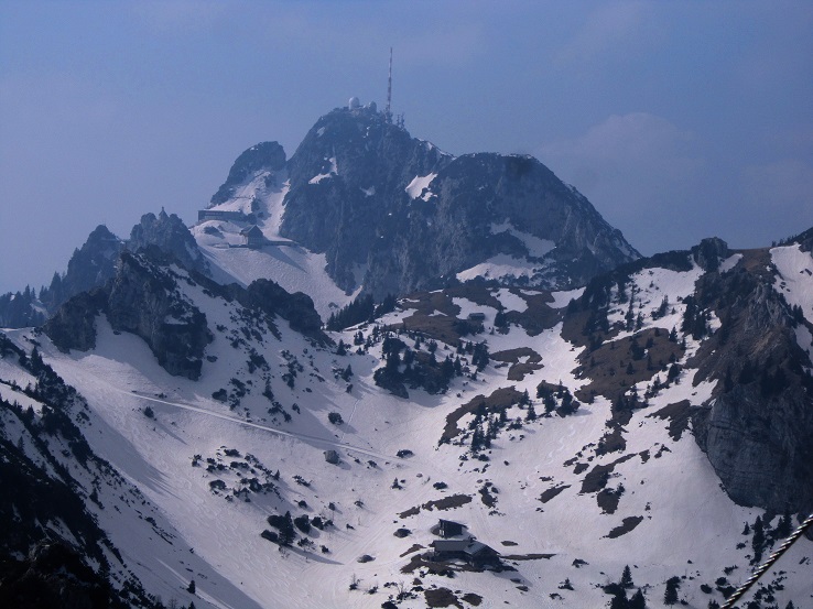 Foto: Andreas Koller / Schneeschuhtour / Zwei Schneeschuh-Gipfel im Wendelstein (1720m) / 28.04.2022 23:33:26