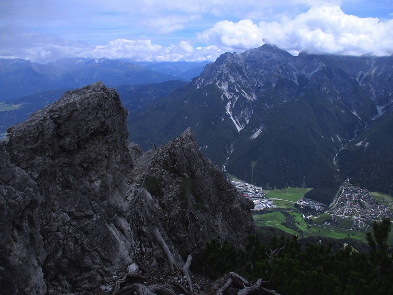 Foto: Andreas Koller / Klettersteigtour / Gratklettersteig Kreuzjoch (2260m) / Gratklettersteig Kreuzjoch / 09.05.2022 03:16:21