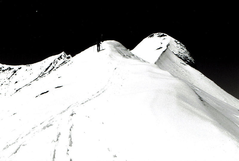 Foto: Rupert Gredler / Skitour / Schneespitze mit Biwak / Die letzten Meter / 11.05.2022 14:46:34