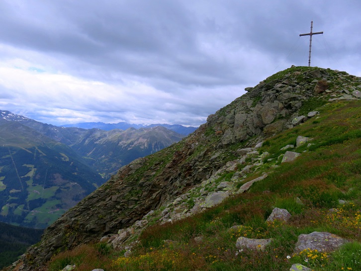 Foto: Andreas Koller / Wandertour / Ultener Hochwart (2627m) / Abstieg vom Hochwart / 23.06.2022 00:30:30