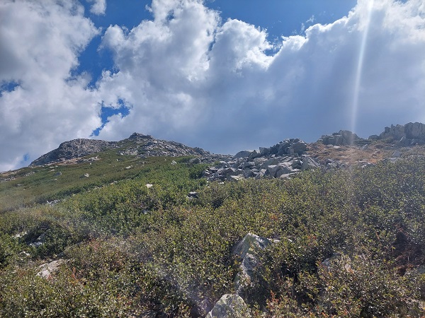 Foto: Rupert Gredler / Wandertour / Capu Tozzu Überschreitung / Ein Gewitter zieht auf. / 31.08.2022 09:09:03
