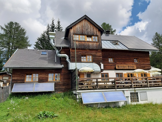 Foto: Wolfgang Drthandl / Wandertour / Von Rennweg zur Neuen Bonner Htte / Neue Bonner Htte / 01.09.2022 22:31:46
