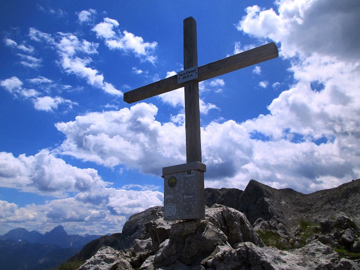 Foto: Andreas Koller / Klettersteigtour / Leichte Klettersteigrunde am Nassfeld (2079m) / Torre Clampil / 13.09.2022 01:18:34