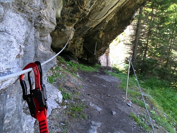 Foto: Andreas Koller / Klettersteigtour / Gorges de Mauvoisin 1: Via ferrata Saxifrage (1763m) / 16.09.2022 01:18:30
