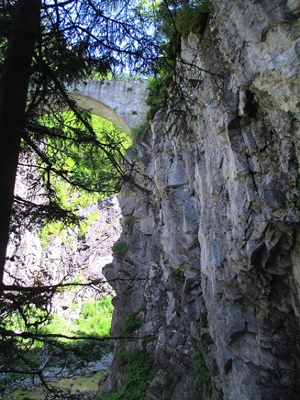 Foto: Andreas Koller / Klettersteigtour / Gorges de Mauvoisin 1: Via ferrata Saxifrage (1763m) / 16.09.2022 01:17:53