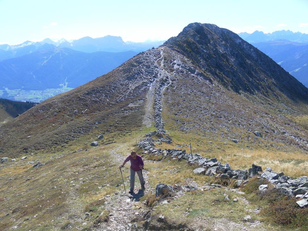 Foto: Wolfgang Lauschensky / Wandertour / Sambock-Runde von Platten / Rückblick zum Nordgratrücken / 02.10.2022 16:24:48