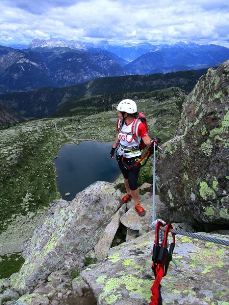 Foto: Andreas Koller / Klettersteigtour / Via ferrata dei Laghi Cermis Skyline inkl. zwei Gipfel (2535m) / 04.10.2022 00:49:50