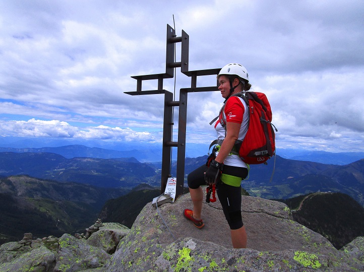 Foto: Andreas Koller / Klettersteigtour / Via ferrata dei Laghi Cermis Skyline inkl. zwei Gipfel (2535m) / 04.10.2022 00:48:43