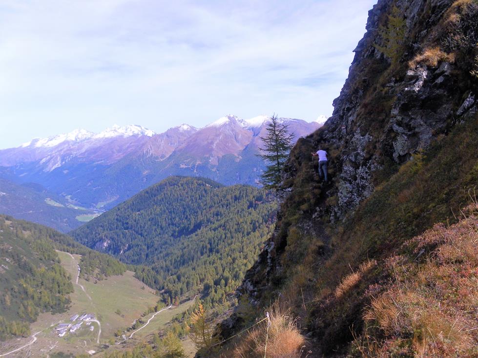 Foto: Wolfgang Lauschensky / Wandertour / Telfer Weißen 2588m und Roßkopf 2189m von Sterzing / exponierter Kammsteig / 06.11.2022 17:59:25