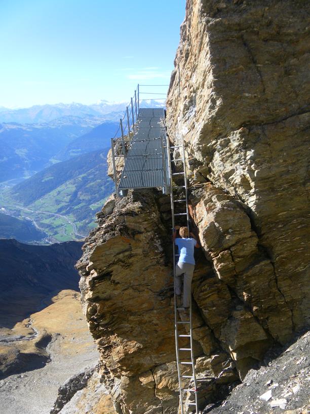Foto: Wolfgang Lauschensky / Wandertour / Weißspitze bis Rollspitze Runde vom Braunhof / Steighilfe / 09.11.2022 00:13:59