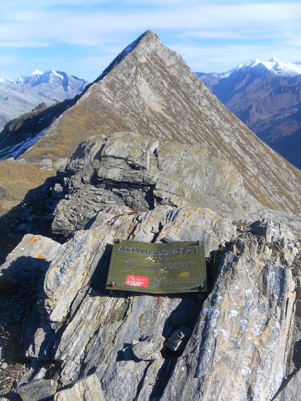 Foto: Wolfgang Lauschensky / Wandertour / Weißspitze bis Rollspitze Runde vom Braunhof / Rollspitze von der Amthorspitze / 09.11.2022 00:13:53