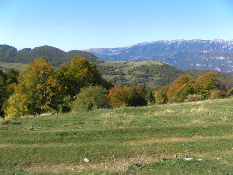 Foto: Wolfgang Lauschensky / Wandertour / M. Castelberto und Cima Borghetto (Busoni) / Monte Corno vor Monte Bondone / 11.11.2022 00:14:16