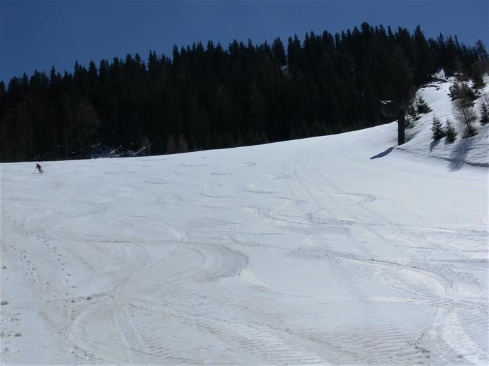 Foto: Wolfgang Lauschensky / Skitour / Krahbergzinken 2134m und Planai 1906m /  Firnabfahrt auf den verwaisten Planai Pisten / 19.11.2022 19:10:04