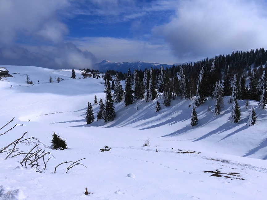 Foto: Andreas Koller / Schneeschuhtour / Panorama-Schneeschuhtour auf den Dobratsch (2166m) / 18.04.2023 01:39:14