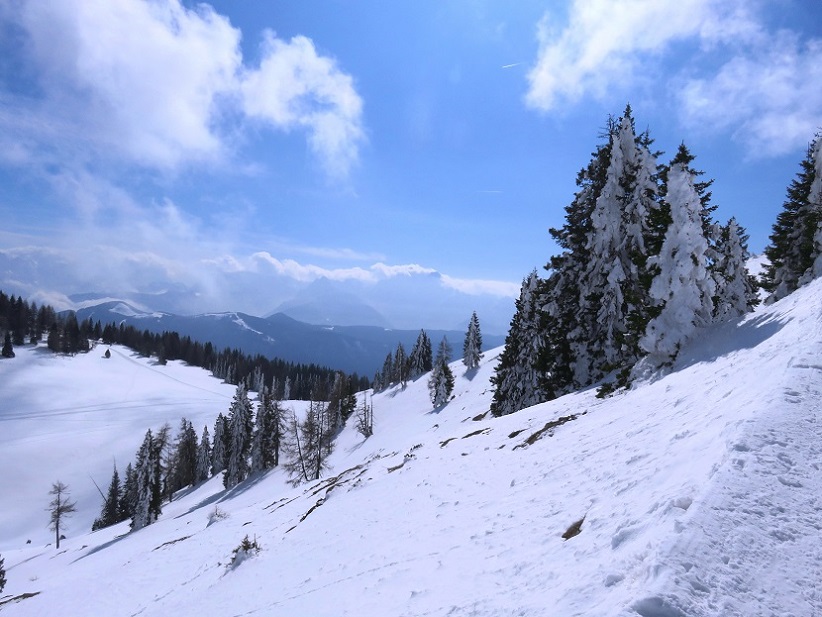 Foto: Andreas Koller / Schneeschuhtour / Panorama-Schneeschuhtour auf den Dobratsch (2166m) / 18.04.2023 01:39:08