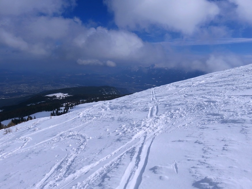 Foto: Andreas Koller / Schneeschuhtour / Panorama-Schneeschuhtour auf den Dobratsch (2166m) / 18.04.2023 01:38:28