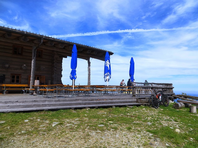 Foto: Andreas Koller / Wandertour / Gemütliche Grenzwanderung auf den Niederwechsel (1669m) / Stoa Alm / 04.05.2023 01:02:14
