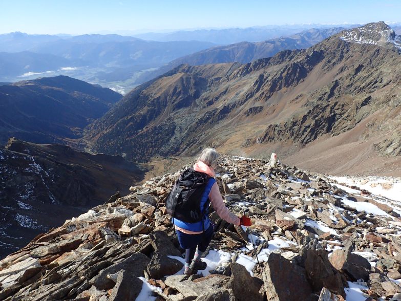 Foto: Manfred Karl / Wandertour / Morgenkofel, 3073 m / Abstieg am Blockgratrücken / 17.06.2023 08:28:36