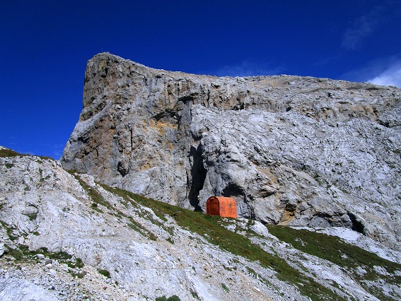 Foto: Andreas Koller / Klettersteigtour / Via ferrata Campanili del Latemar (2842m) / Abstieg von der Großen Latemarscharte / 07.09.2023 00:19:29