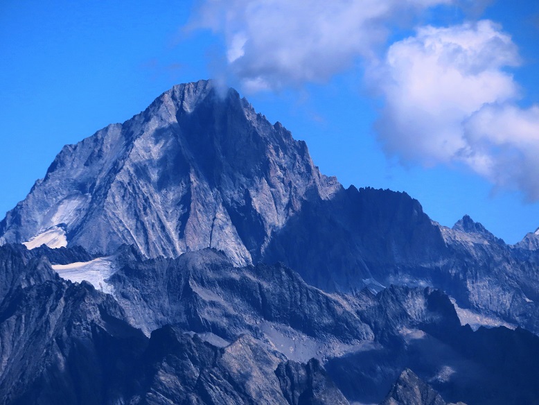 Foto: Andreas Koller / Wandertour / Illhorn - Aussichtskanzel über dem Rhonetal (2717m) / Bitschhorn (3934m) / 08.09.2023 00:47:13