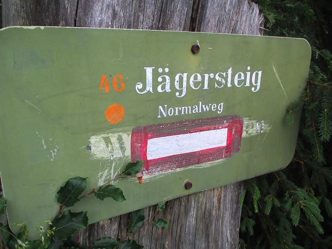 Foto: Andreas Koller / Wandertour / Jägersteig und Gurnwandkopf (1691m) / Hier beginnt der Jägersteig. / 13.09.2023 22:48:47