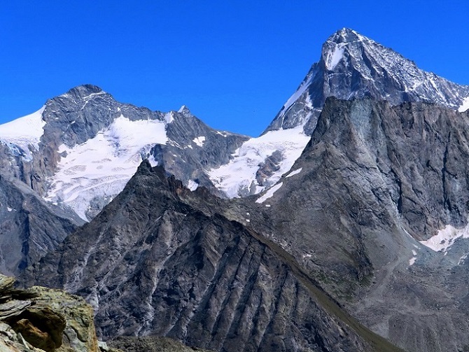 Foto: Andreas Koller / Wandertour / Mont de lŽEtoile (3370m) / Dent Blanche (4357m) / 23.09.2023 21:15:07