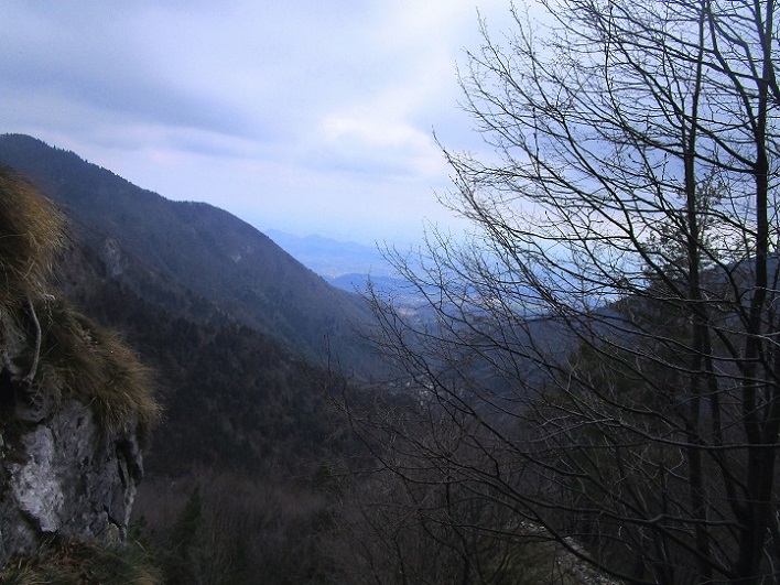 Foto: Andreas Koller / Klettersteigtour / Monte Boccaor auf der Via ferrata Sass Brusai (1531m) / 25.10.2023 01:11:40