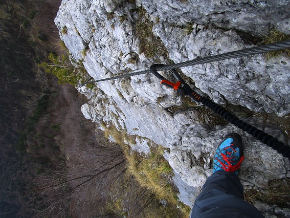 Foto: Andreas Koller / Klettersteigtour / Monte Boccaor auf der Via ferrata Sass Brusai (1531m) / 25.10.2023 01:10:10
