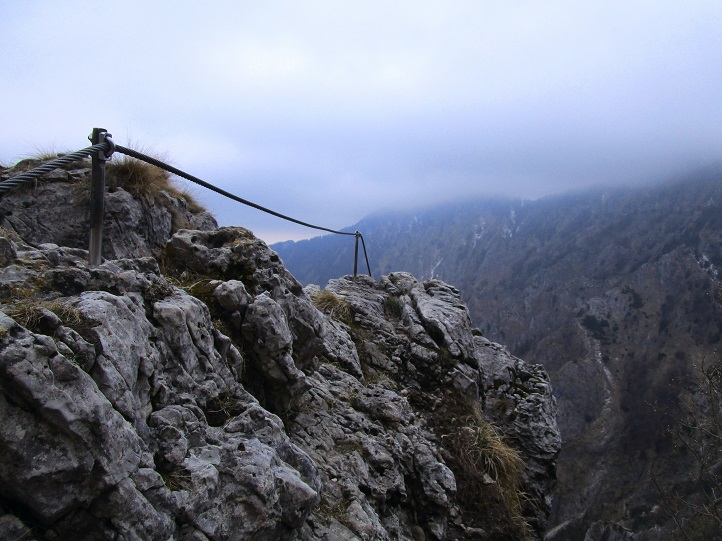Foto: Andreas Koller / Klettersteigtour / Monte Boccaor auf der Via ferrata Sass Brusai (1531m) / 25.10.2023 01:09:47