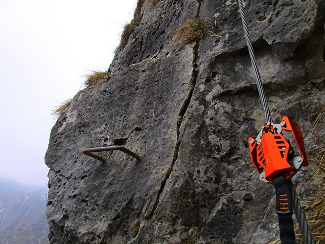 Foto: Andreas Koller / Klettersteigtour / Monte Boccaor auf der Via ferrata Sass Brusai (1531m) / 25.10.2023 01:09:11