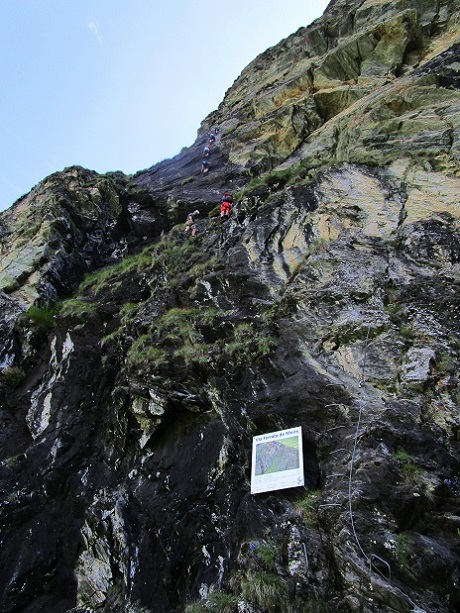 Foto: Andreas Koller / Klettersteigtour / Via ferrata de Moiry (2315m) / Einstieg / 14.11.2023 01:14:52