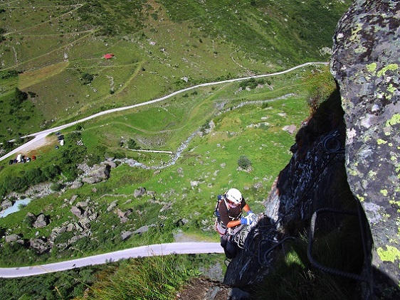 Foto: Andreas Koller / Klettersteigtour / Via ferrata de Moiry (2315m) / In der Ferrata de Moiry / 14.11.2023 01:16:06