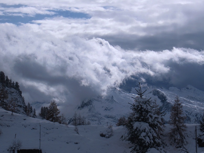 Foto: Andreas Koller / Wandertour / Monte Pradazzo - Allwettertour über dem Passo Valles (2281m) / 06.12.2023 01:28:59