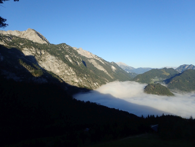 Foto: Manfred Karl / Wandertour / Von der Karalm auf den Sonntagskogel (2046 m) / Start an der Tennengebirgs-Nordseite / 11.12.2023 08:34:20