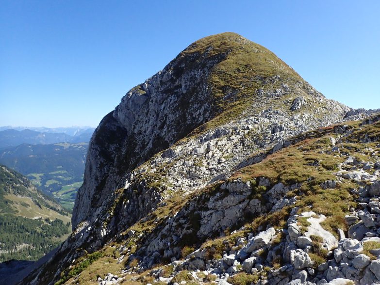 Foto: Manfred Karl / Wandertour / Von der Karalm auf den Sonntagskogel (2046 m) / Gipfelhang am Sonntagskogel / 11.12.2023 08:24:25