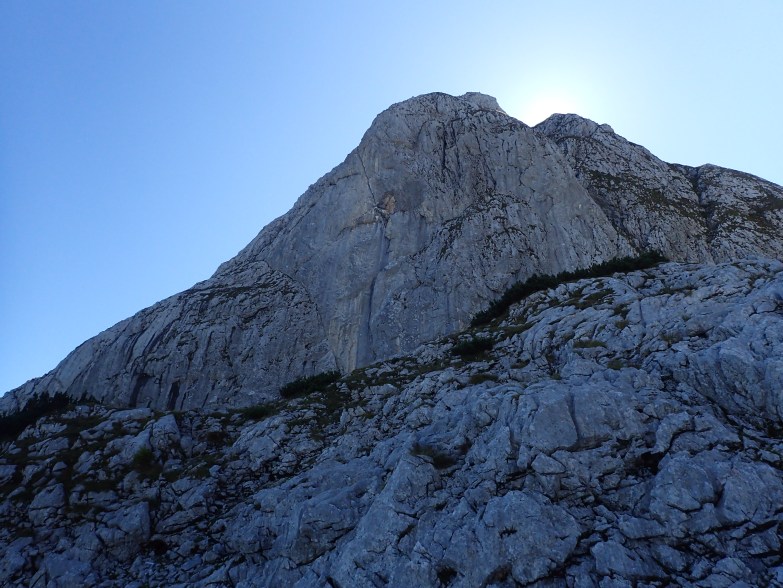Foto: Manfred Karl / Wandertour / Von der Karalm auf den Sonntagskogel (2046 m) / Sonntagskogel von Norden / 11.12.2023 08:23:58