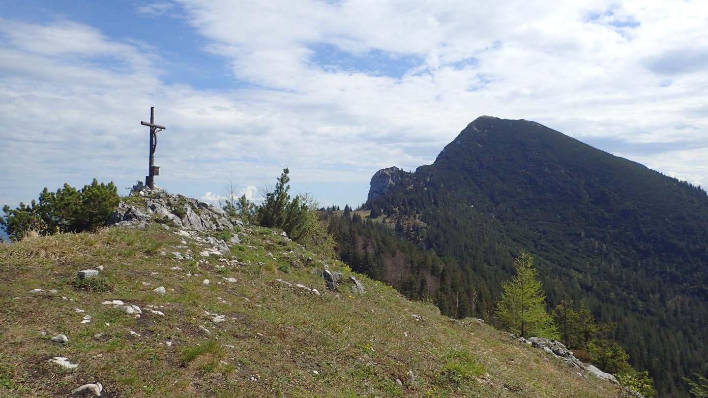 Foto: Manfred Karl / Wandertour / Über die Himmelsleiter auf das Gruberhörndl (1493 m) / Am Gruberhörndl / 08.05.2024 11:38:30