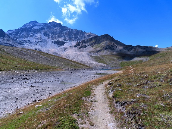 Foto: Andreas Koller / Wandertour / Becs de Bosson vom Lac de Moiry (3149m) / 27.09.2024 01:59:46