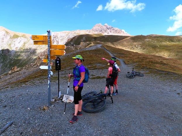 Foto: Andreas Koller / Wandertour / Becs de Bosson vom Lac de Moiry (3149m) / Pas de Lona / 27.09.2024 01:58:54