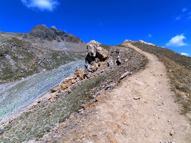 Foto: Andreas Koller / Wandertour / Becs de Bosson vom Lac de Moiry (3149m) / 27.09.2024 01:58:20