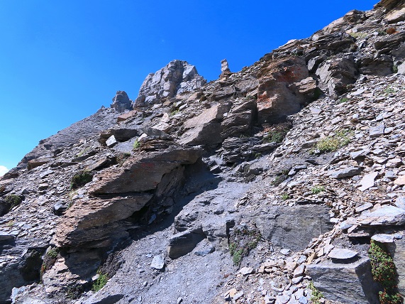 Foto: Andreas Koller / Wandertour / Becs de Bosson vom Lac de Moiry (3149m) / Exponiertes Gelände vom Col des Becs de Bosson zum Gipfel / 27.09.2024 01:56:56