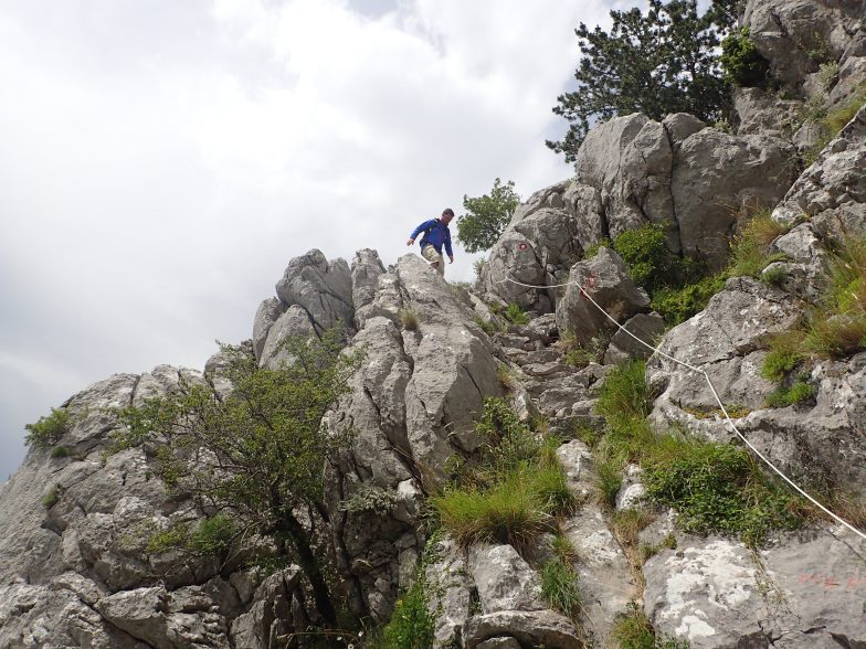 Foto: Manfred Karl / Wandertour / Vrh Kula (863 m) – Panoramaberg über Omis / 24.05.2025 16:39:11
