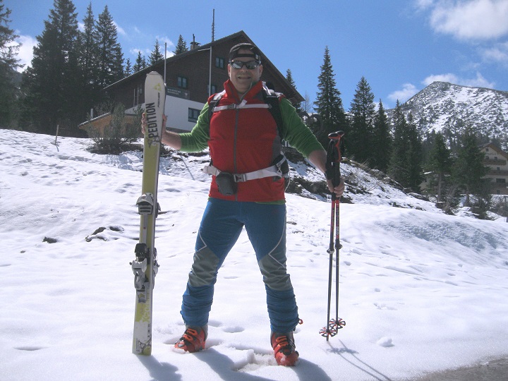 Foto: Andreas Koller / Skitour / Planneralm und Kleiner Rotbühel (1913m) / Auf der Planneralm geht's los / 10.05.2025 22:56:47