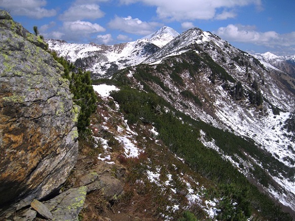 Foto: Andreas Koller / Skitour / Planneralm und Kleiner Rotbühel (1913m) / Abstieg vom Kleinen Rotbühel / 10.05.2025 22:52:24